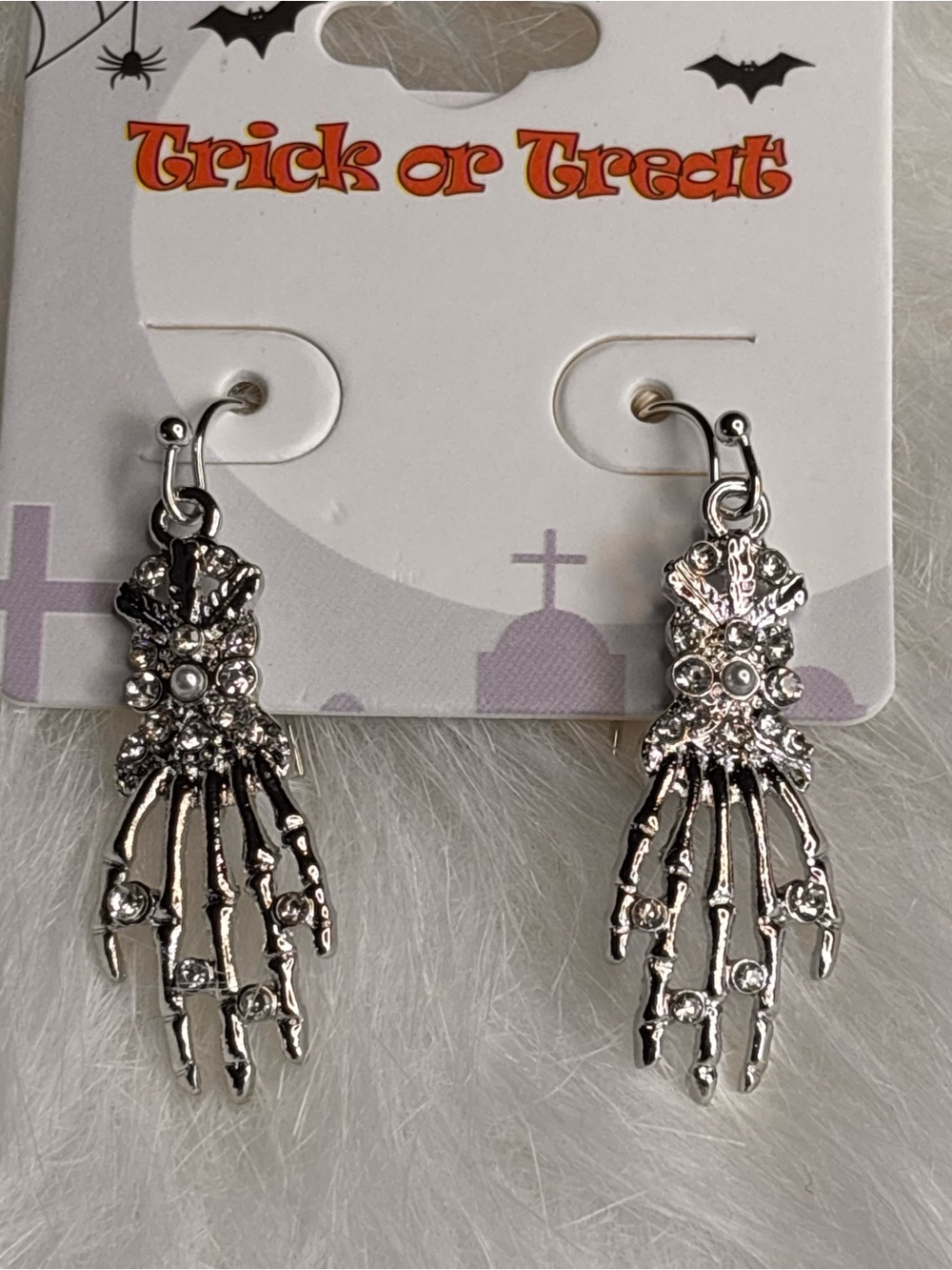 💀 Silver-Tone Rhinestone Skeleton Hand Halloween Earrings
